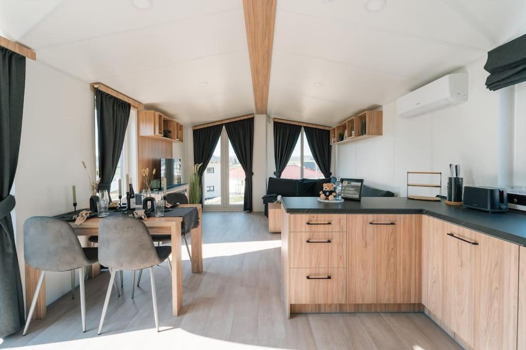 Gemuetliches Voll Ausgestattes Tiny House Lägenhet Vilseck Exteriör bild